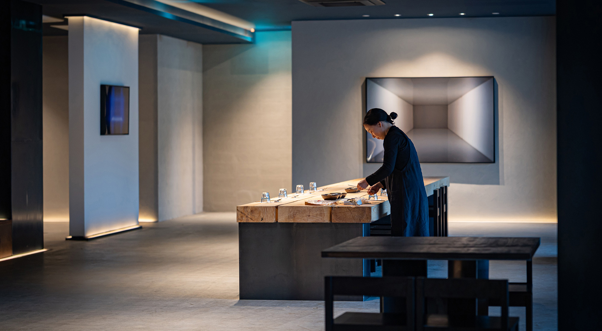 Morning in the O's Suwon lounge, tidying the solid wood table